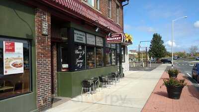 Calabrese Market And Deli