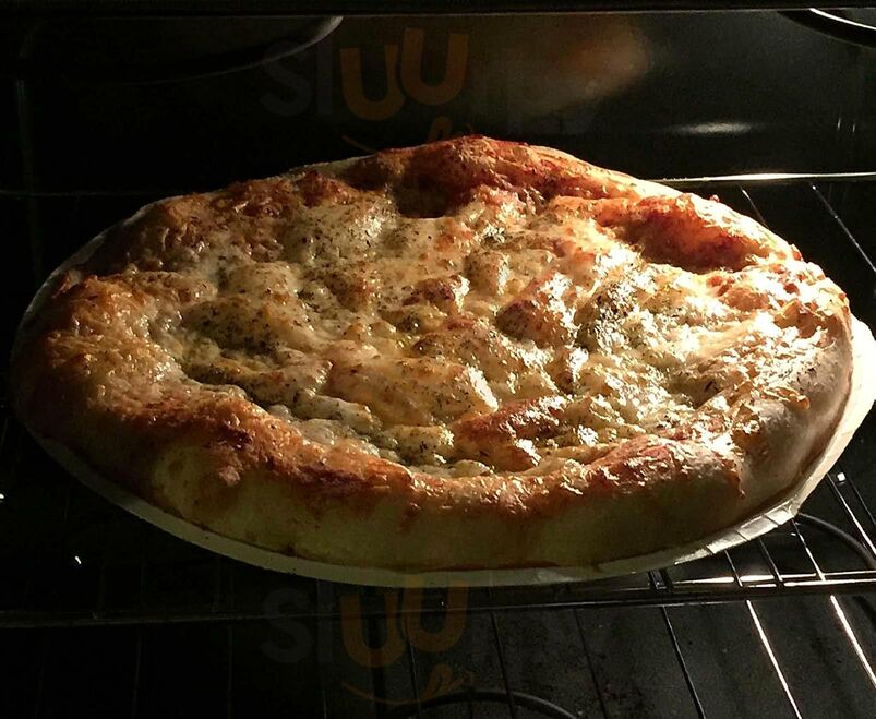 Central Pizza & Hot Dog Co