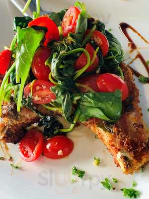 Johnnie's Jazz Bar & Grille