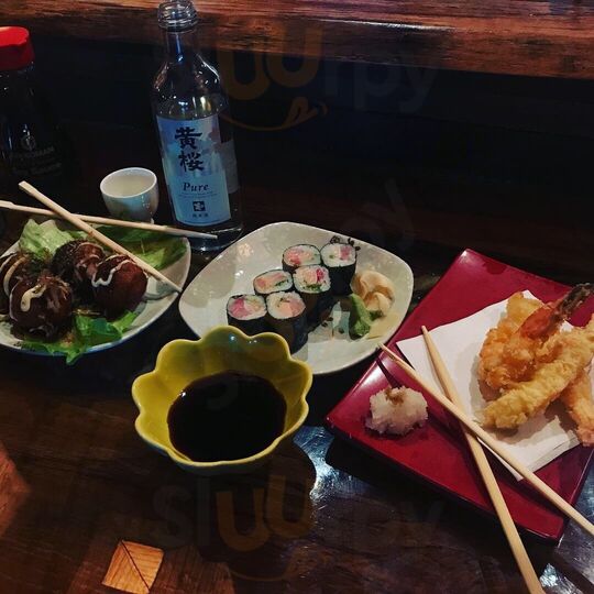 Kizuna Sushi & Noodle