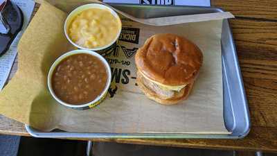 Dickey's Barbecue Pit