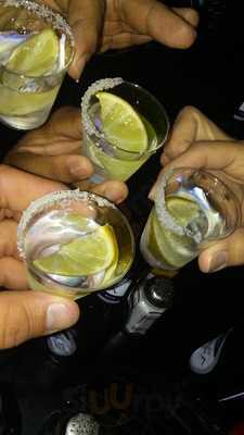 Kelley's Bar & Grill