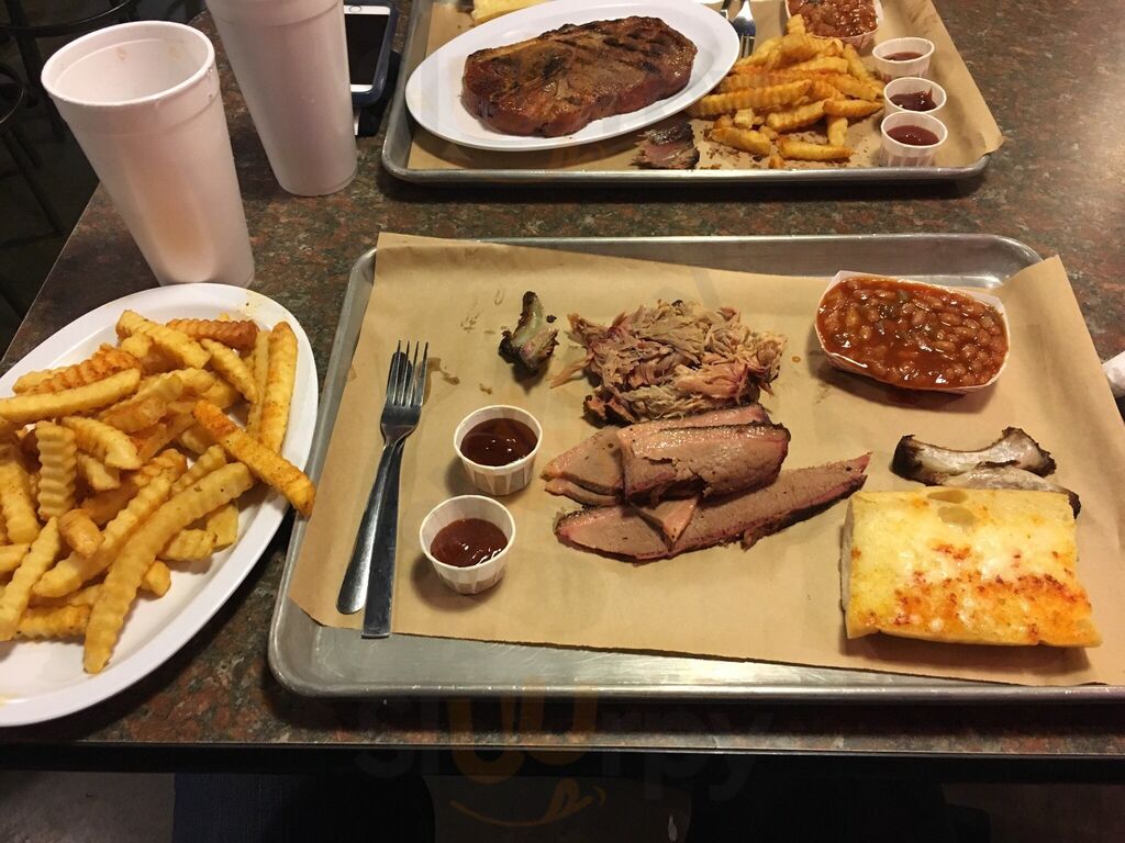 Smokee Mo's Arnold Bbq