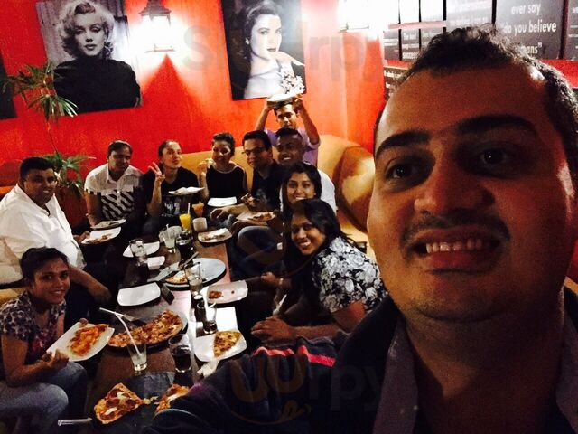 Rocco's Pub & Pizza