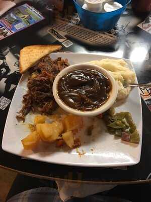 Road House Family Diner