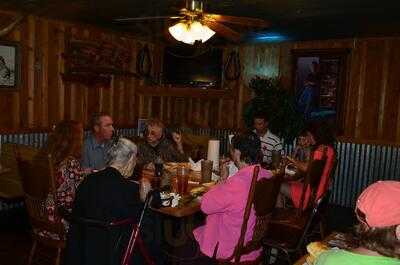 Road House Family Diner