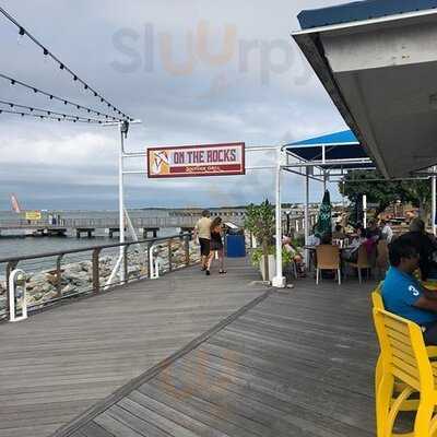 On The Rocks Dockside Grill - Lewes