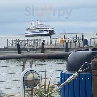 On The Rocks Dockside Grill - Lewes