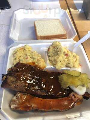 Yo' Mama's Pit Bar-b-que