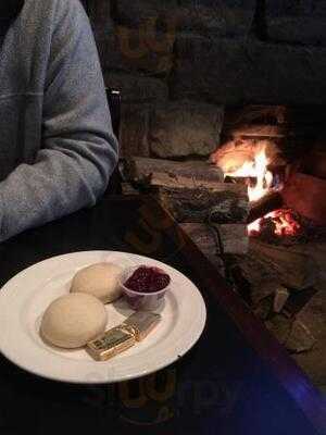 Mcmahon's Irish Pub & Restaurant