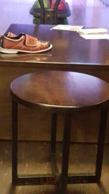 Lefty's Alley & Eats