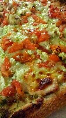 Aquidneck Pizza Restaurant