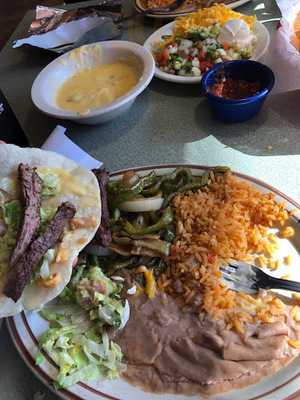 Don Lalos Mexican Restautan