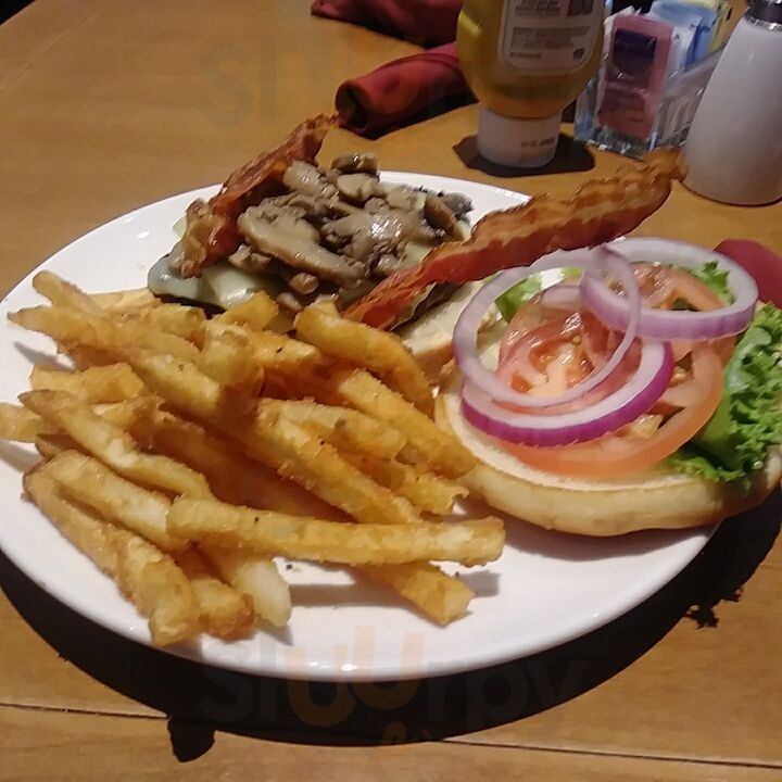 Emerald Restaurant & Bar