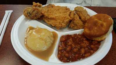 Lee's Famous Recipe Chicken