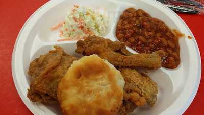 Lee's Famous Recipe Chicken