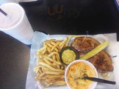 Big Daddy's Hot Roast Beef & Prime Cuts