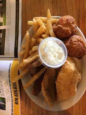 Fred's Fish House