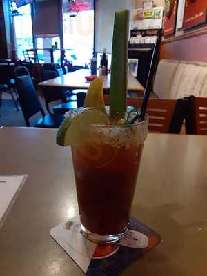 Dylan's Sports Bar & Grill