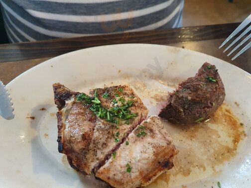 Wyoming's Rib & Chop House