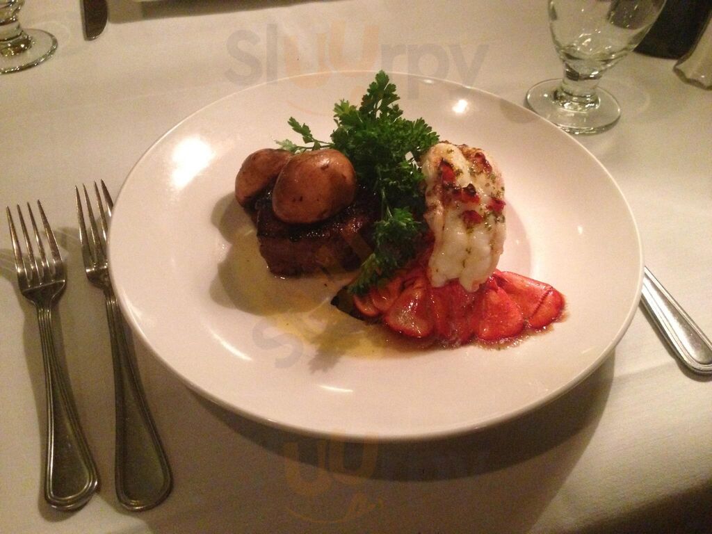 Louis' Chop House