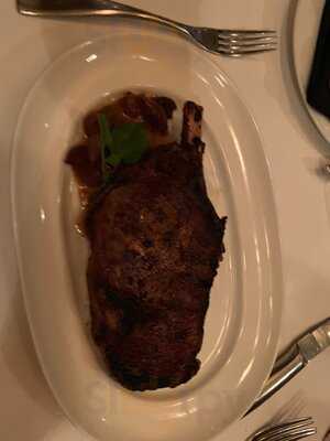 High Steaks Steakhouse