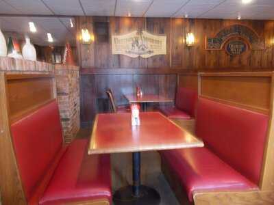 Ivy League Bar And Grill