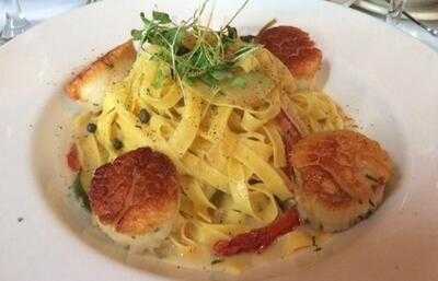 Roberto's Restaurant