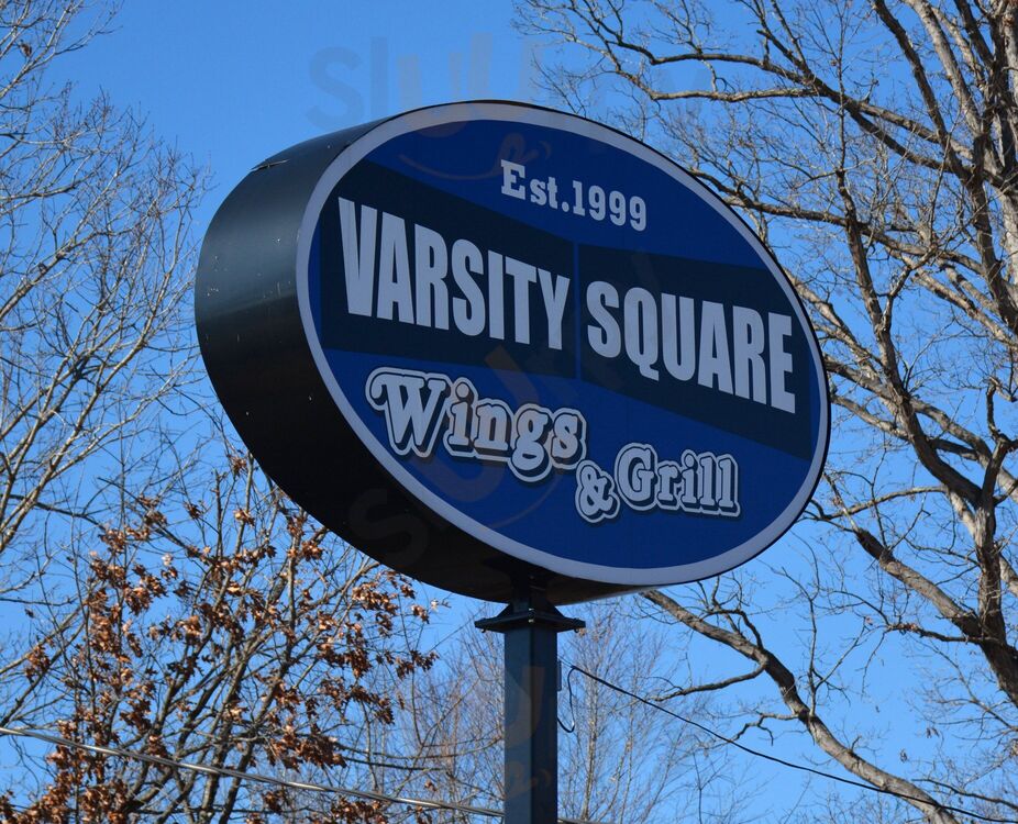 Varsity Square Wings & Grill