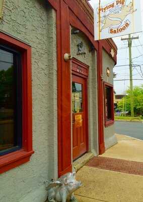 Flying Pig Saloon
