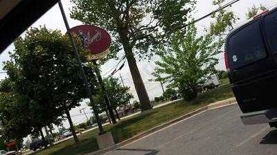 Amore's Grille & Spririts