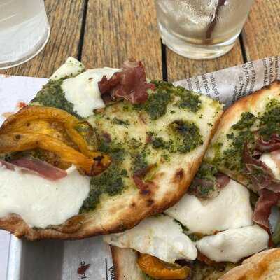 Thames Waterside Bar & Grill