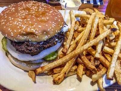 Sidelines Sports Bar And Grill