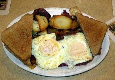 The Chuck Wagon Diner