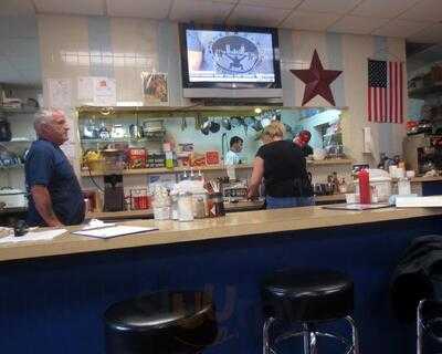 The Chuck Wagon Diner