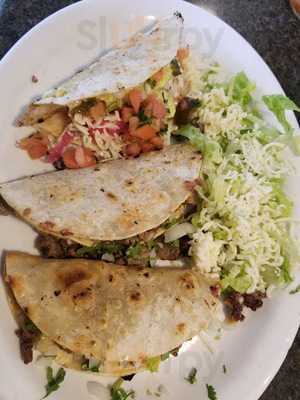 Mi Pueblito Taqueria