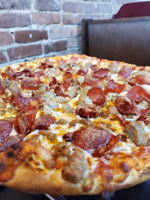 Isabella's Pizza And Wings