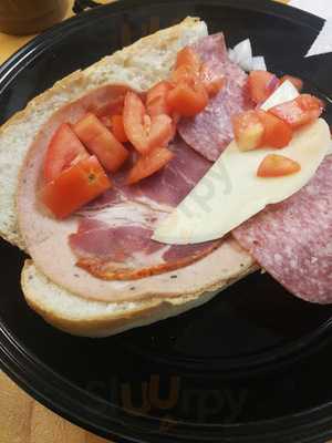 Lisa's Family Pizzeria