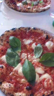 In Forno Pizza Napolitana