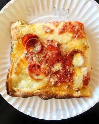 Brooklyn Square Pizza