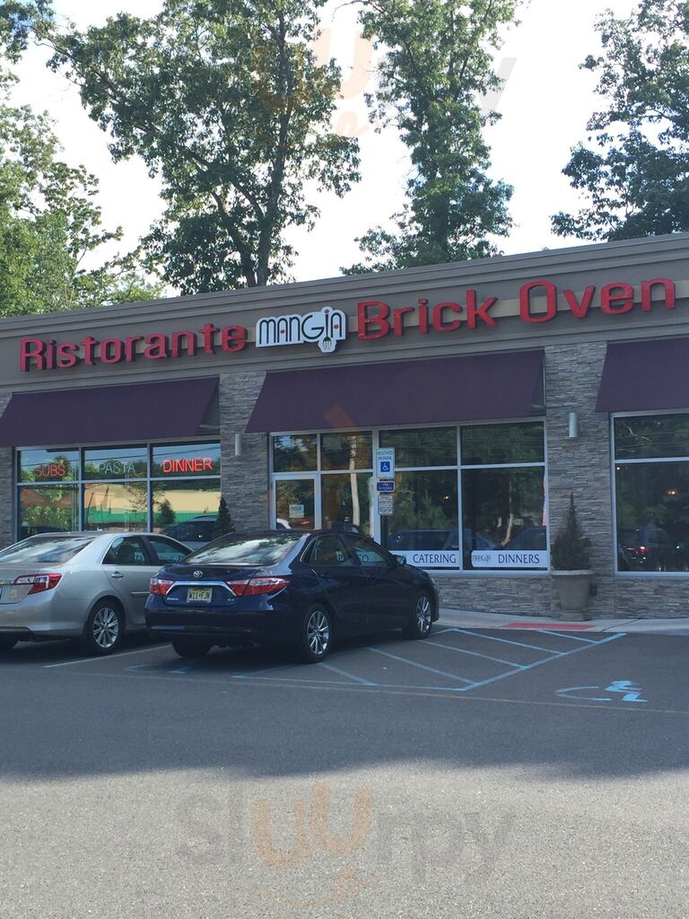 Mangia Brick Oven Pizza