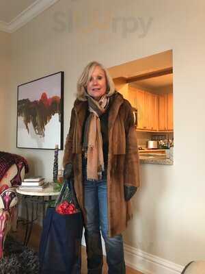 Fujiyama Steakhouse & Sushi