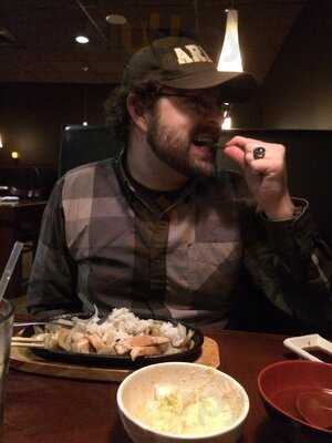 Fujiyama Steakhouse & Sushi