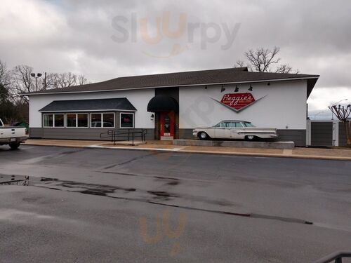 Reggie's Burgers, Dogs & Fries