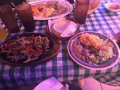 Los Pinos Restaurant