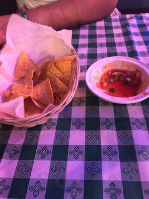 Los Pinos Restaurant