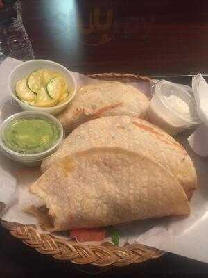 Metropolis Mexican Grill