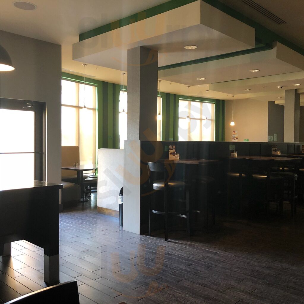 Connections Bar+ Grill