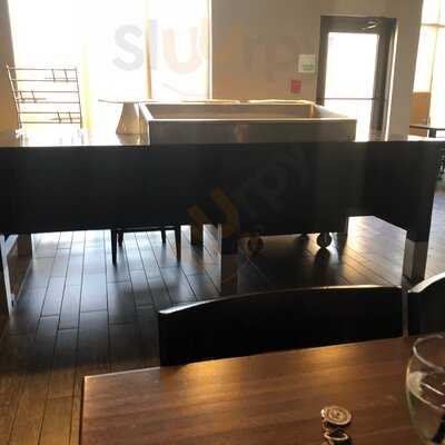 Connections Bar+ Grill