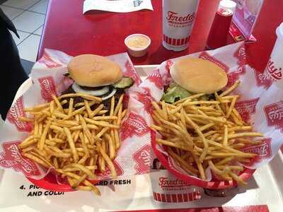 Freddy's Frozen Custard & Steakburgers